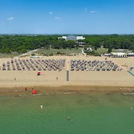 Il Tridente Village *