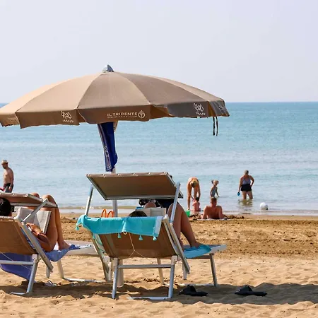 Il Tridente Village Camping *