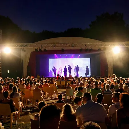 Il Tridente Village * 比比翁